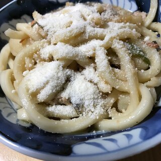 味噌汁で、少しイタリアンな、うどん